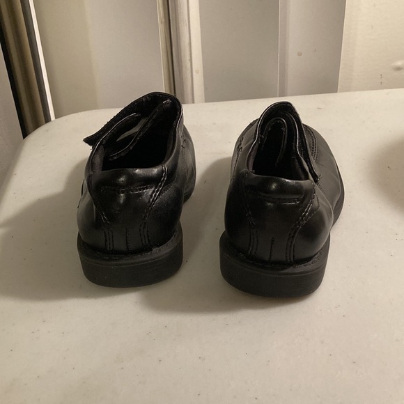 Sz 8W Boy’s Smart fit Black Dress Shoes - Picture 3 of 8